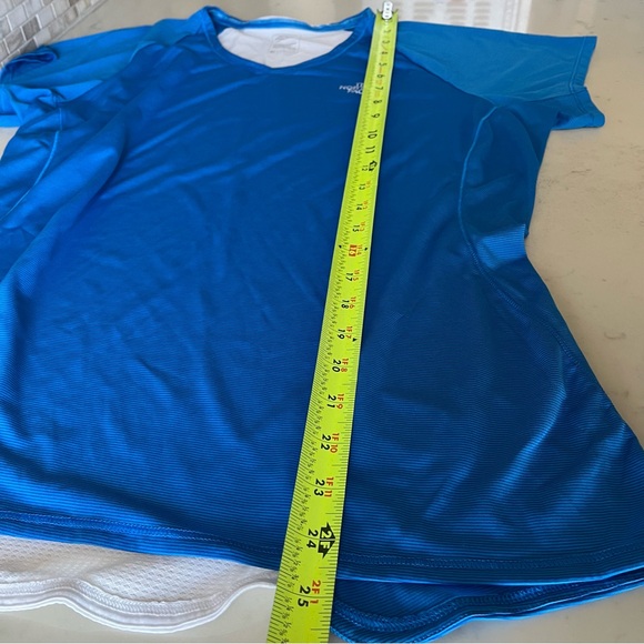 The North Face Women’s Striped Blue Performance Tee Size L - Picture 8 of 13